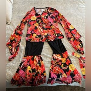 Women’s size extra large hippie Halloween costume